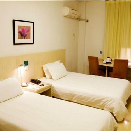 Jinjiang Inn Shenyang North Railway Station Huigong Square Екстериор снимка