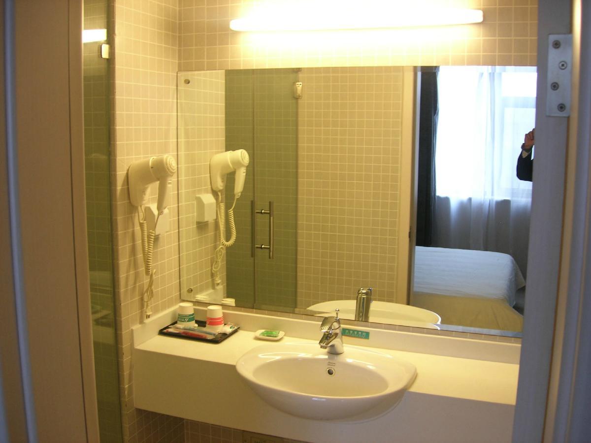 Jinjiang Inn Shenyang North Railway Station Huigong Square Екстериор снимка